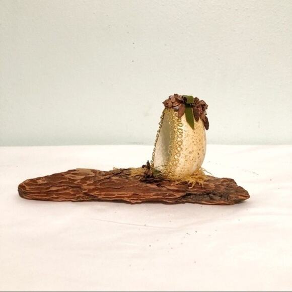 Vintage Handcrafted Egg Diorama Christmas Nativity Scene On Driftwood - Picture 5 of 10